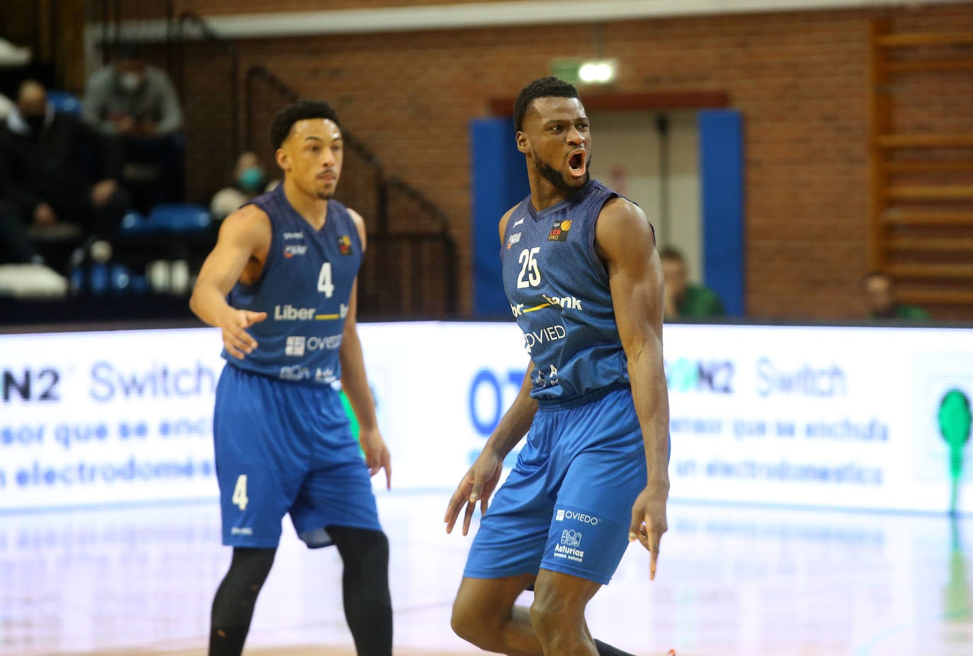 Fotos: El Liberbank Oviedo Baloncesto - Cáceres, en imágenes