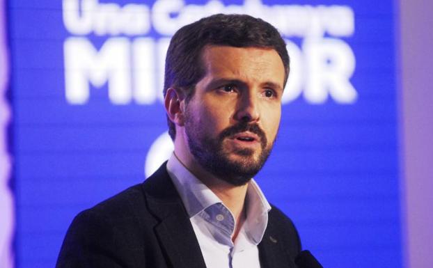 Casado se desliga del «pasado» del PP pero descarta vender Génova