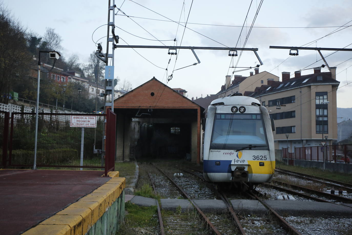 Adif licita la renovación integral de vía ferroviaria en el tramo Gijón-Laviana