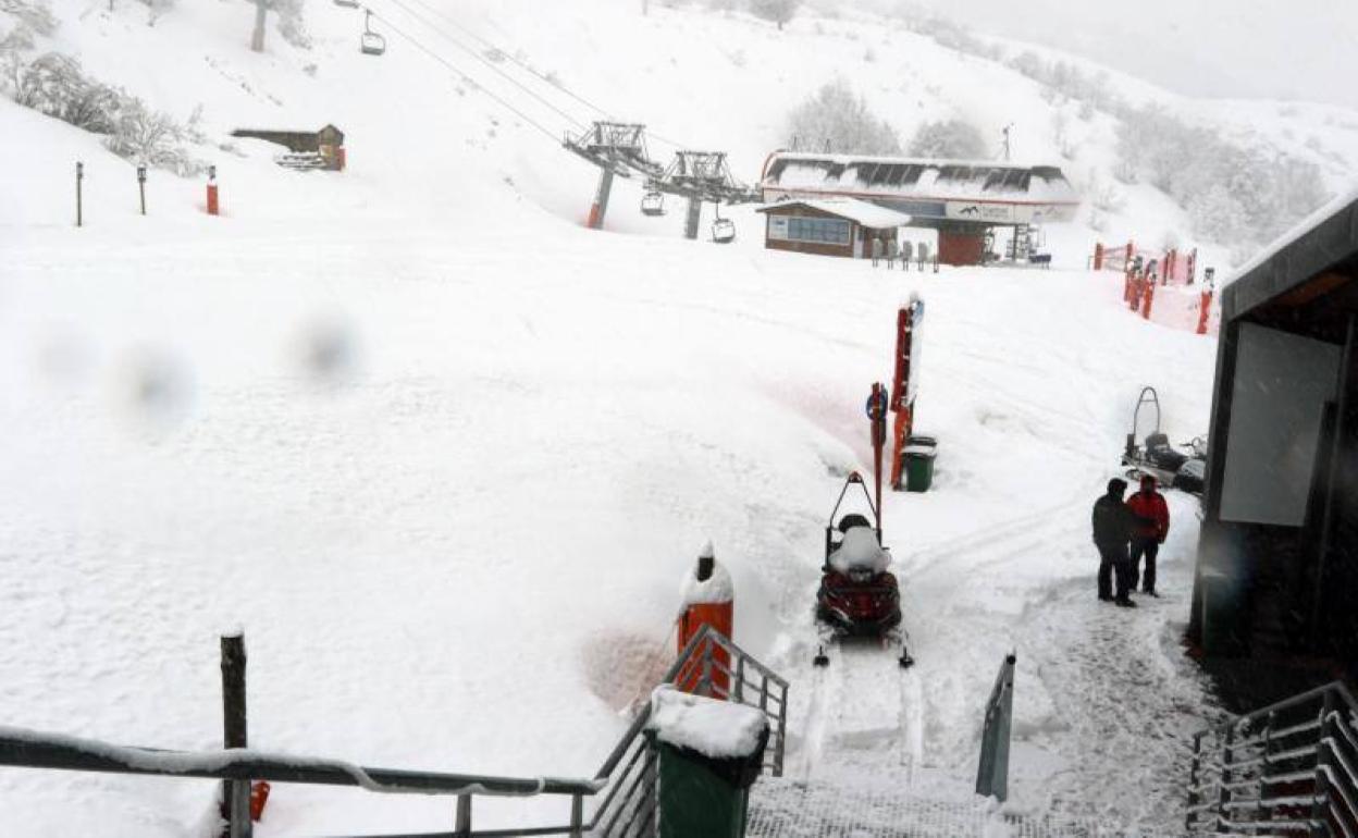 Fuentes de Invierno inicia mañana la temporada con todas sus pistas abiertas