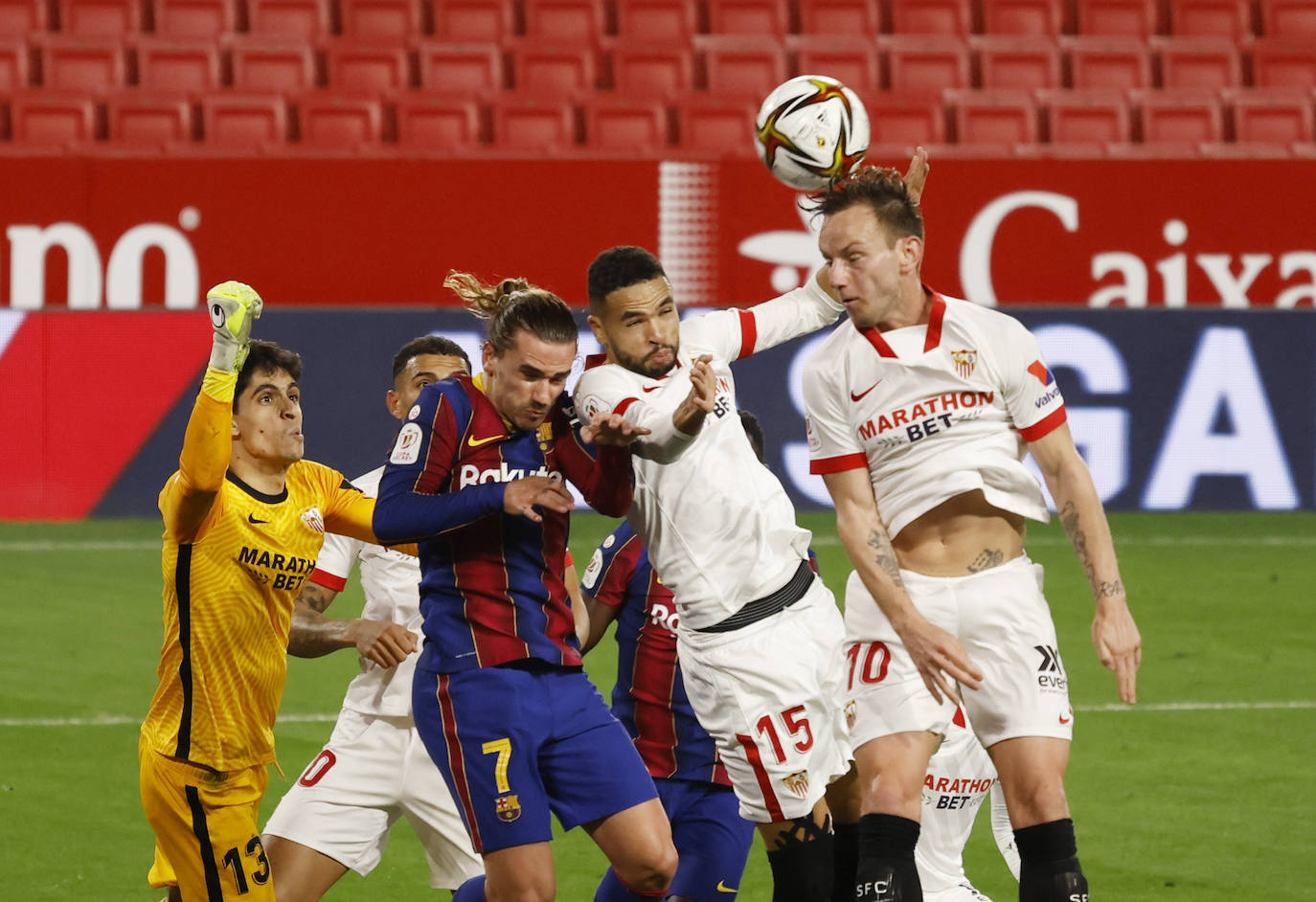 Fotos: Las mejores imágenes del Sevilla-Barcelona