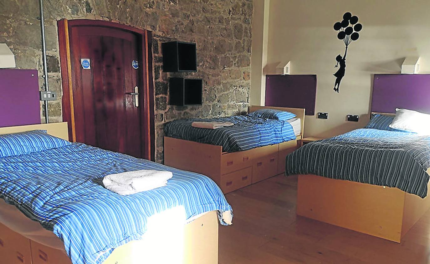 Una de las habitaciones de las casas donde residirá la Princesa de Asturias en régimen de internado.