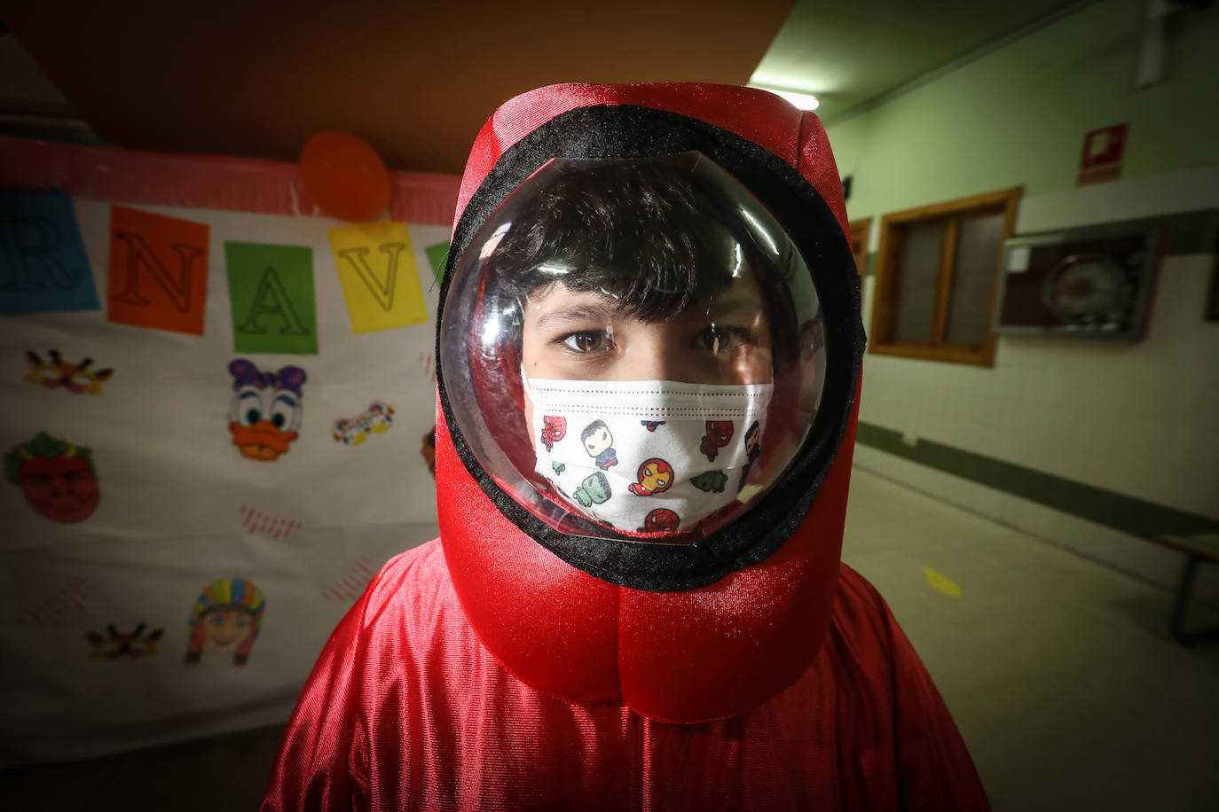 El Antroxu de Avilés ya ha comenzado y así lo han demostrado los niños y niñas de los colegios de avilesinos, que han llenado las aulas de disfraces y alegría. 