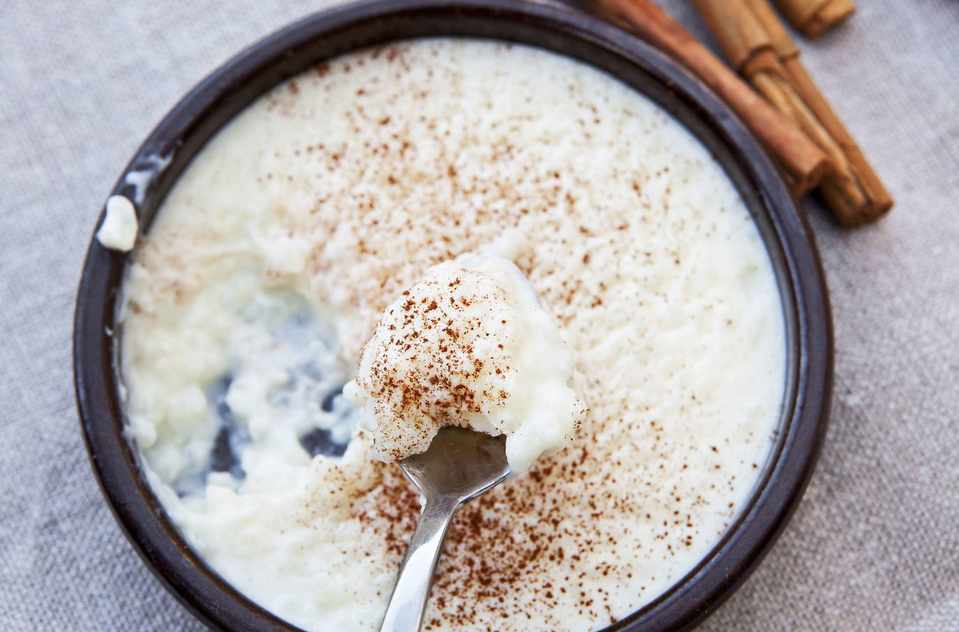 El arroz con leche no necesita presentación.  Así lo cocinan  en Camín de Los Beyos.