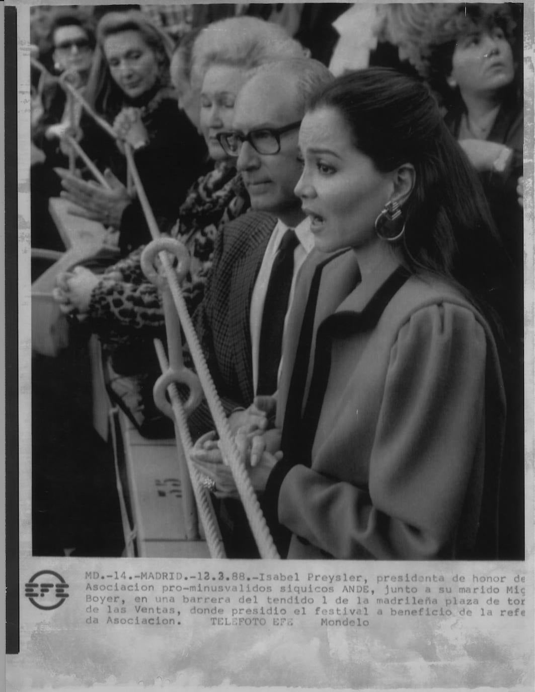 Isabel Preysler celebra el jueves su 70 cumpleaños. Saltó a la fama hace ya cinco décadas, cuando contrajo matrimonio con Julio Iglesias y a día de hoy la socialité continúa siendo uno de los mayores iconos de la elegancia. 