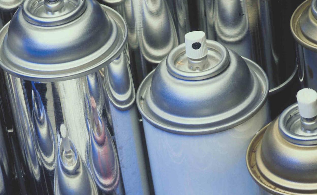 Dos personas son pilladas en Gijón mientras pintaban grafitis en el entorno de la Avenida de Oviedo