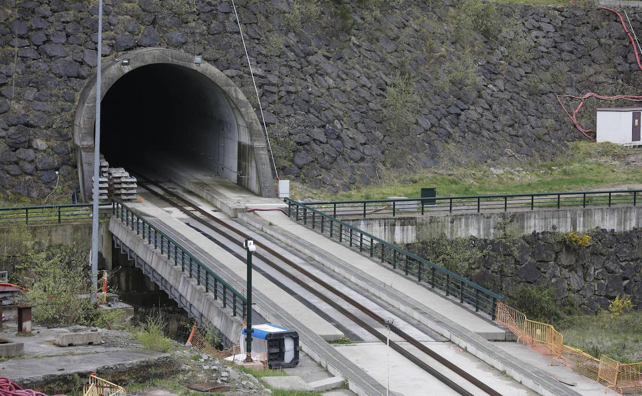 Adif adjudica la adaptación al tercer carril y el sistema ERTMS de la Variante de Pajares por 20 millones