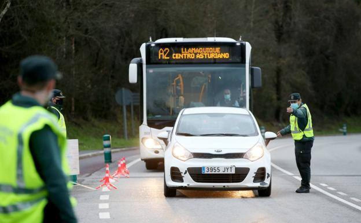 Control policial en Oviedo