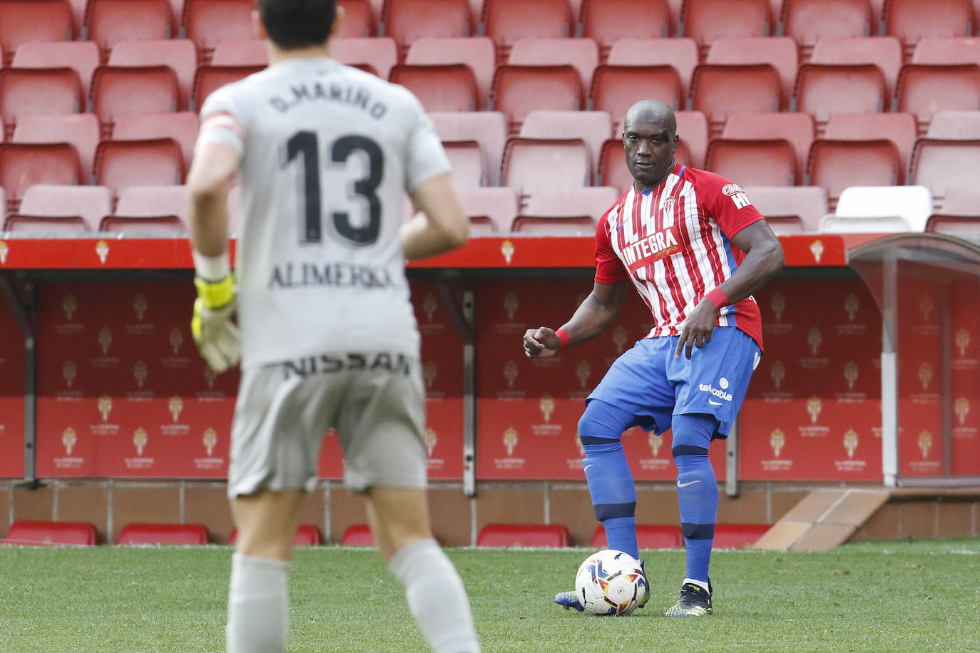 El Sporting suma un punto ante el gran candidato al ascenso esta temporada y sigue invicto en su estadio