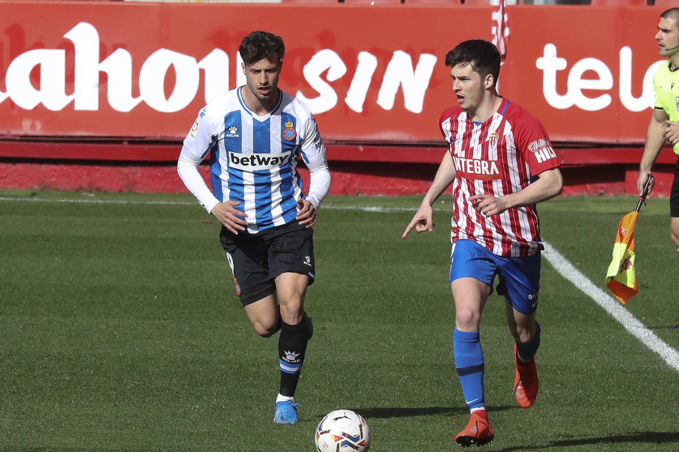 El Sporting suma un punto ante el gran candidato al ascenso esta temporada y sigue invicto en su estadio