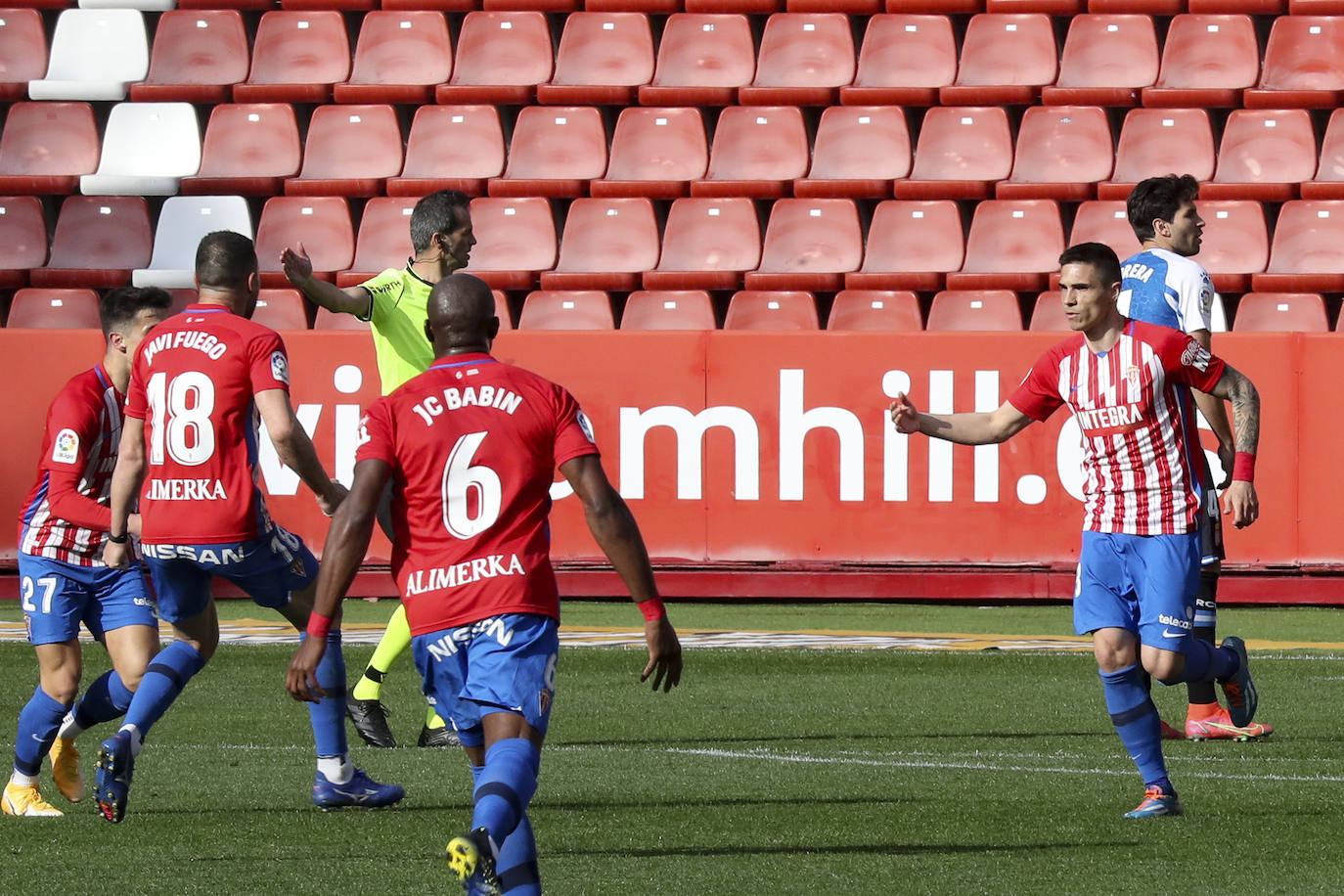 El Sporting suma un punto ante el gran candidato al ascenso esta temporada y sigue invicto en su estadio