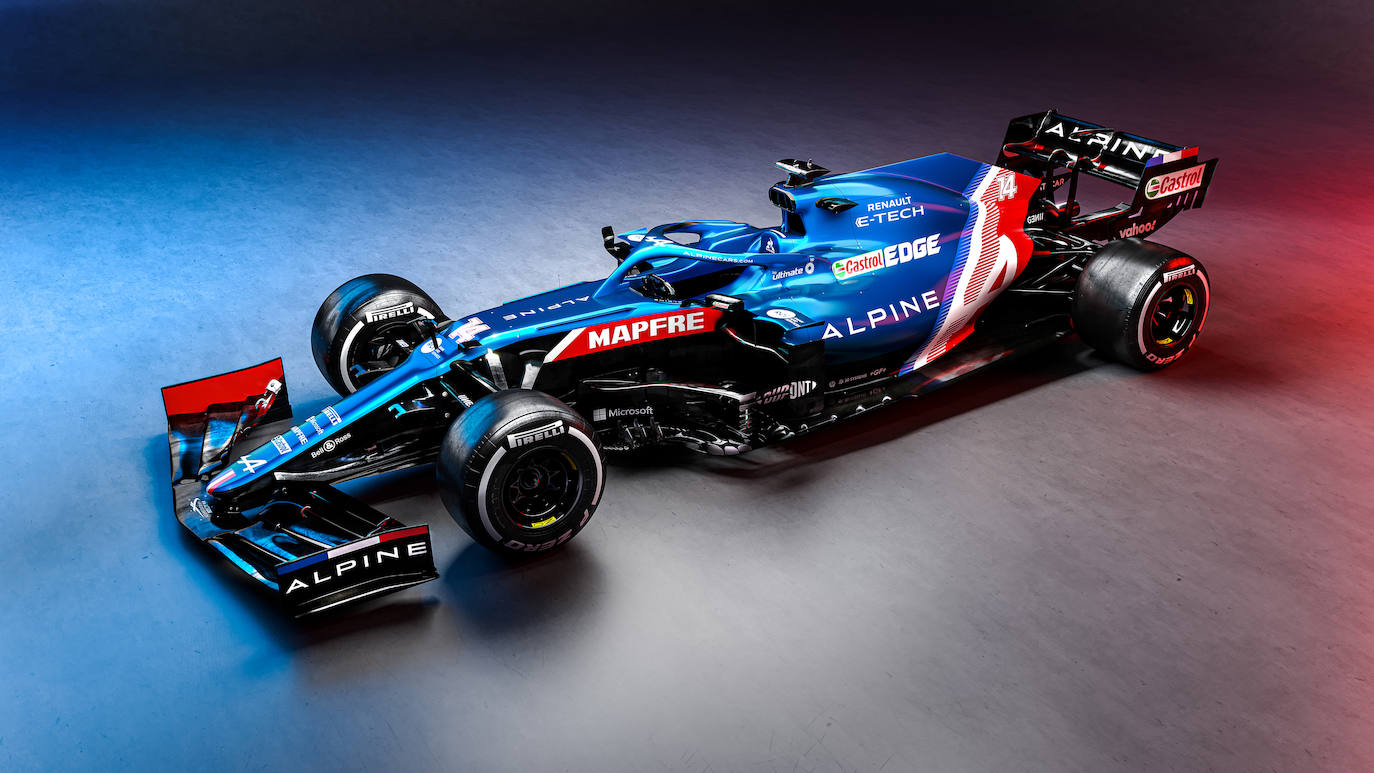 El mismo día en el que se cumplen veinte años del primer Gran Premio de Fernando Alonso en la Fórmula 1, el bicampeón asturiano ya sonríe con su nueva máquina: el Alpine A521. Creado sobre la base del Renault RS20 que pilotaron Daniel Ricciardo y Esteban Ocon, el nuevo bólido pretende mantener la línea ascendente del anterior modelo