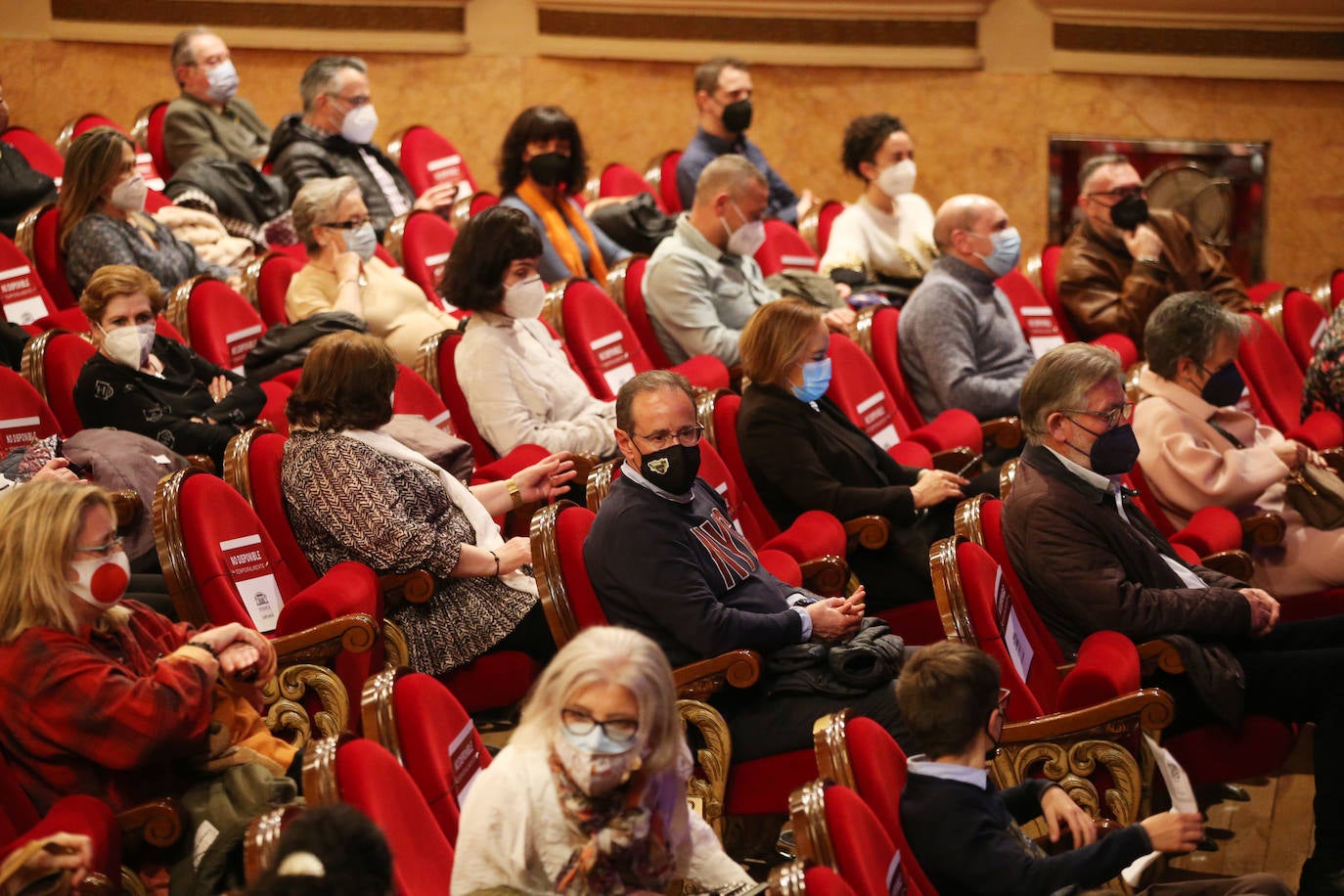El violinista español de origen libanés y ascedencia armenia convención en el coliseo ovetense