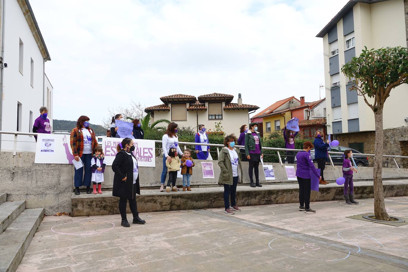 Concentraciones feministas en Gijón, Oviedo, Avilés, Siero y Colunga para presentar la protesta del Día Internacional de las Mujeres