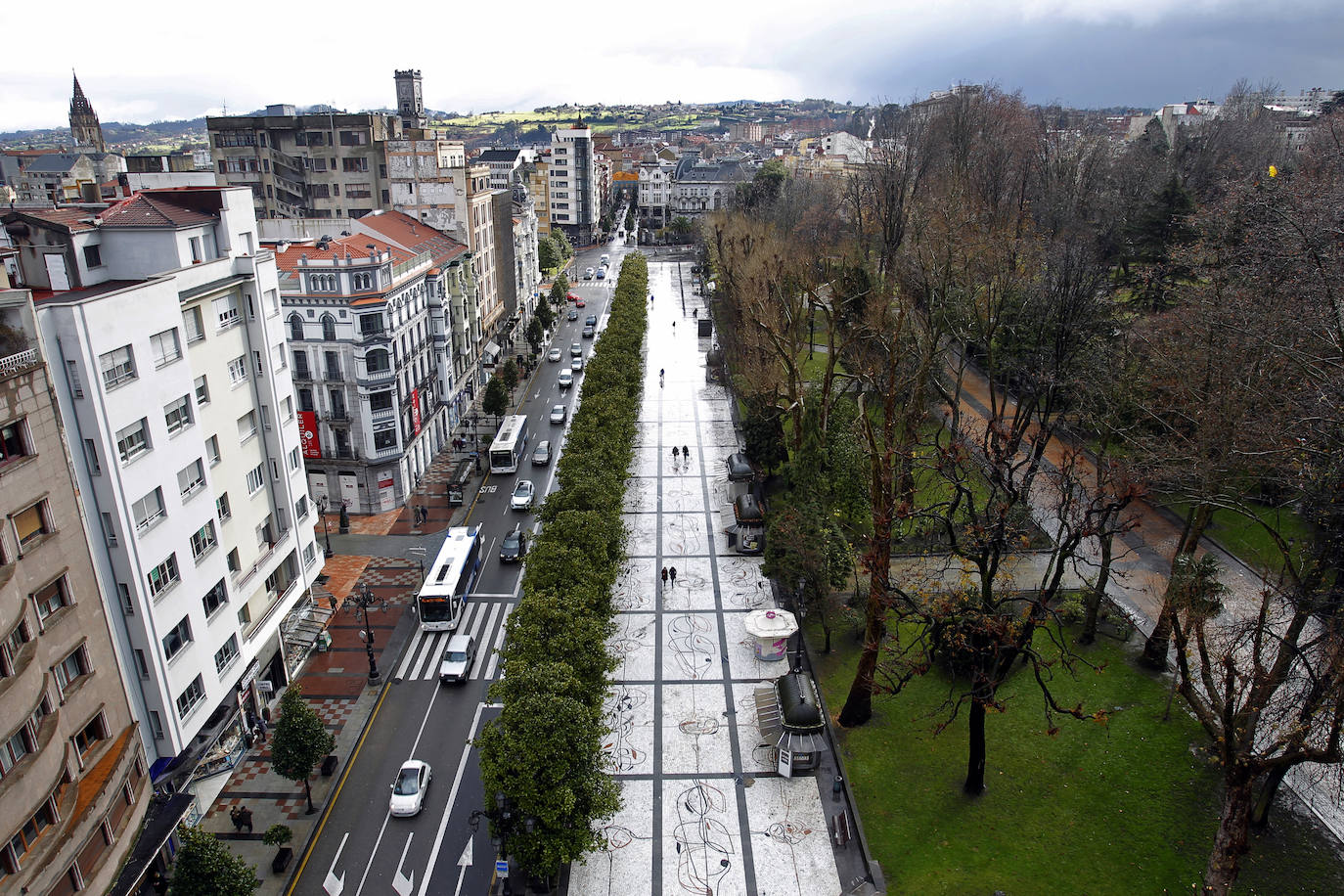 El plan director del Campo de San Francisco busca recuperar el pulmón verde para los ciudadanos e impulsar mejoras que le permitan recuperar el esplendor de épocas pasadas. Generaciones y generaciones se han criado corriendo entre sus árboles y caminos, convirtiéndole en fiel testigo de la historia de Oviedo