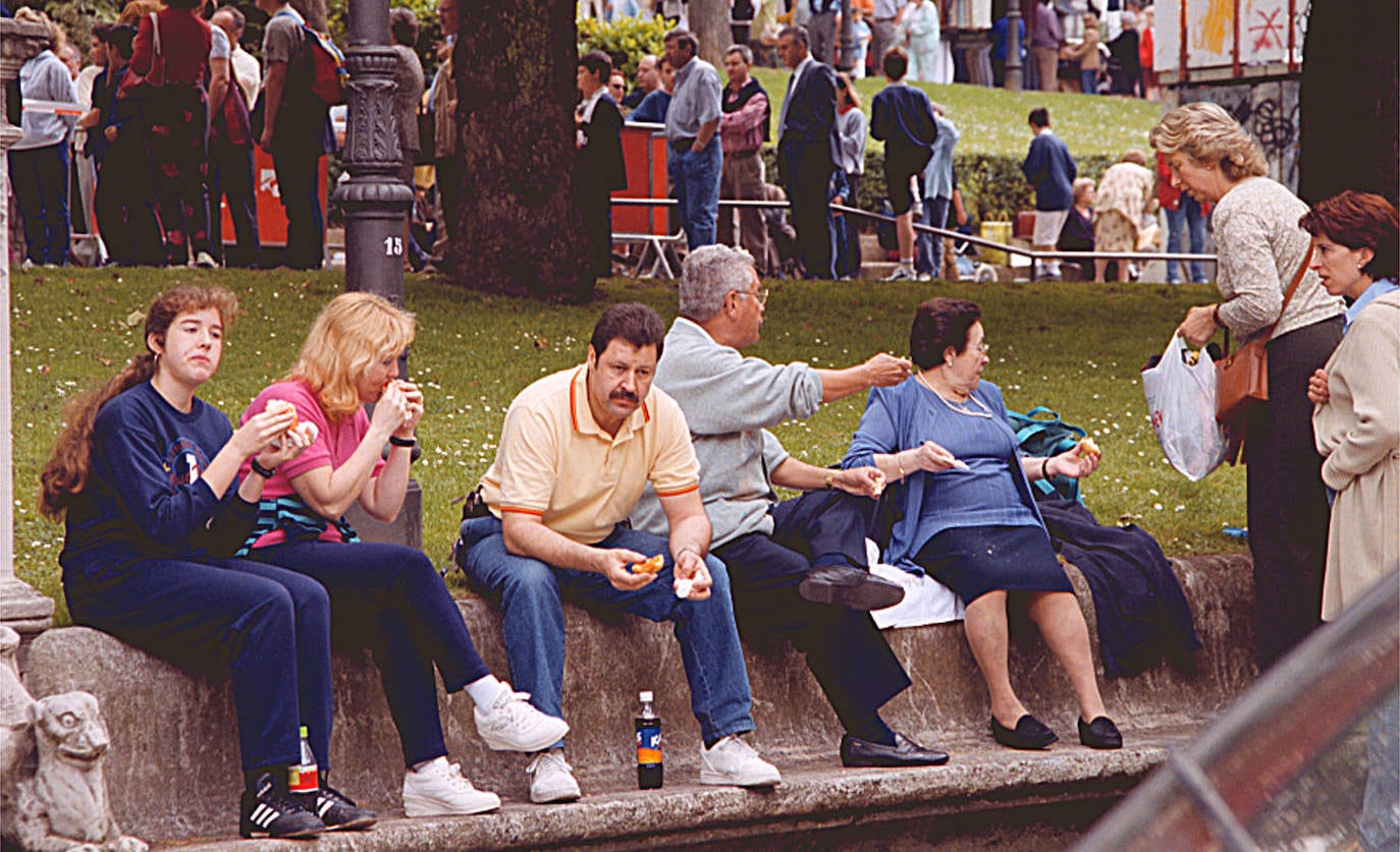El plan director del Campo de San Francisco busca recuperar el pulmón verde para los ciudadanos e impulsar mejoras que le permitan recuperar el esplendor de épocas pasadas. Generaciones y generaciones se han criado corriendo entre sus árboles y caminos, convirtiéndole en fiel testigo de la historia de Oviedo