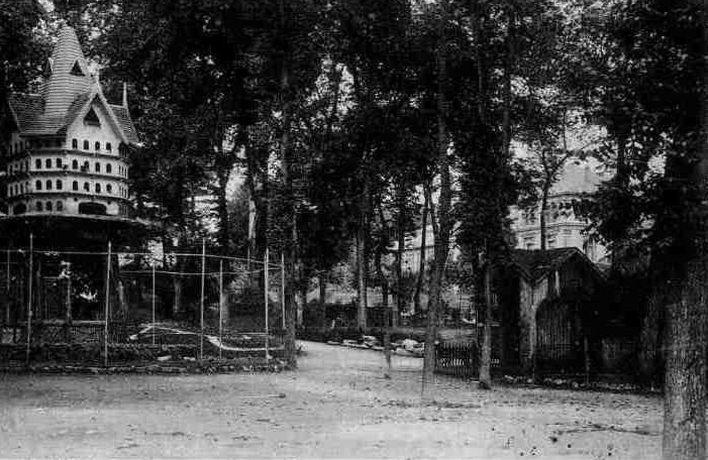 El plan director del Campo de San Francisco busca recuperar el pulmón verde para los ciudadanos e impulsar mejoras que le permitan recuperar el esplendor de épocas pasadas. Generaciones y generaciones se han criado corriendo entre sus árboles y caminos, convirtiéndole en fiel testigo de la historia de Oviedo