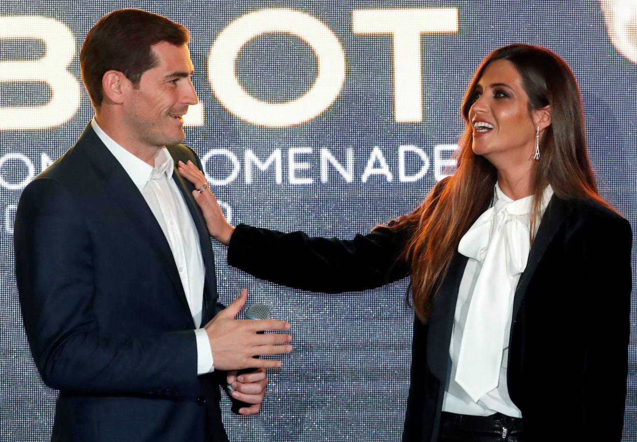 Sara Carbonero e Iker Casillas se separan tras casi cinco años de matrimonio y dos hijos en común. El motivo parece ser el desgaste de una relación que ha durado más de una década y las familias de ambos ya estarían informadas de la nueva situación.