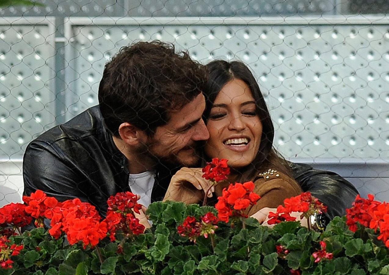 Sara Carbonero e Iker Casillas se separan tras casi cinco años de matrimonio y dos hijos en común. El motivo parece ser el desgaste de una relación que ha durado más de una década y las familias de ambos ya estarían informadas de la nueva situación.