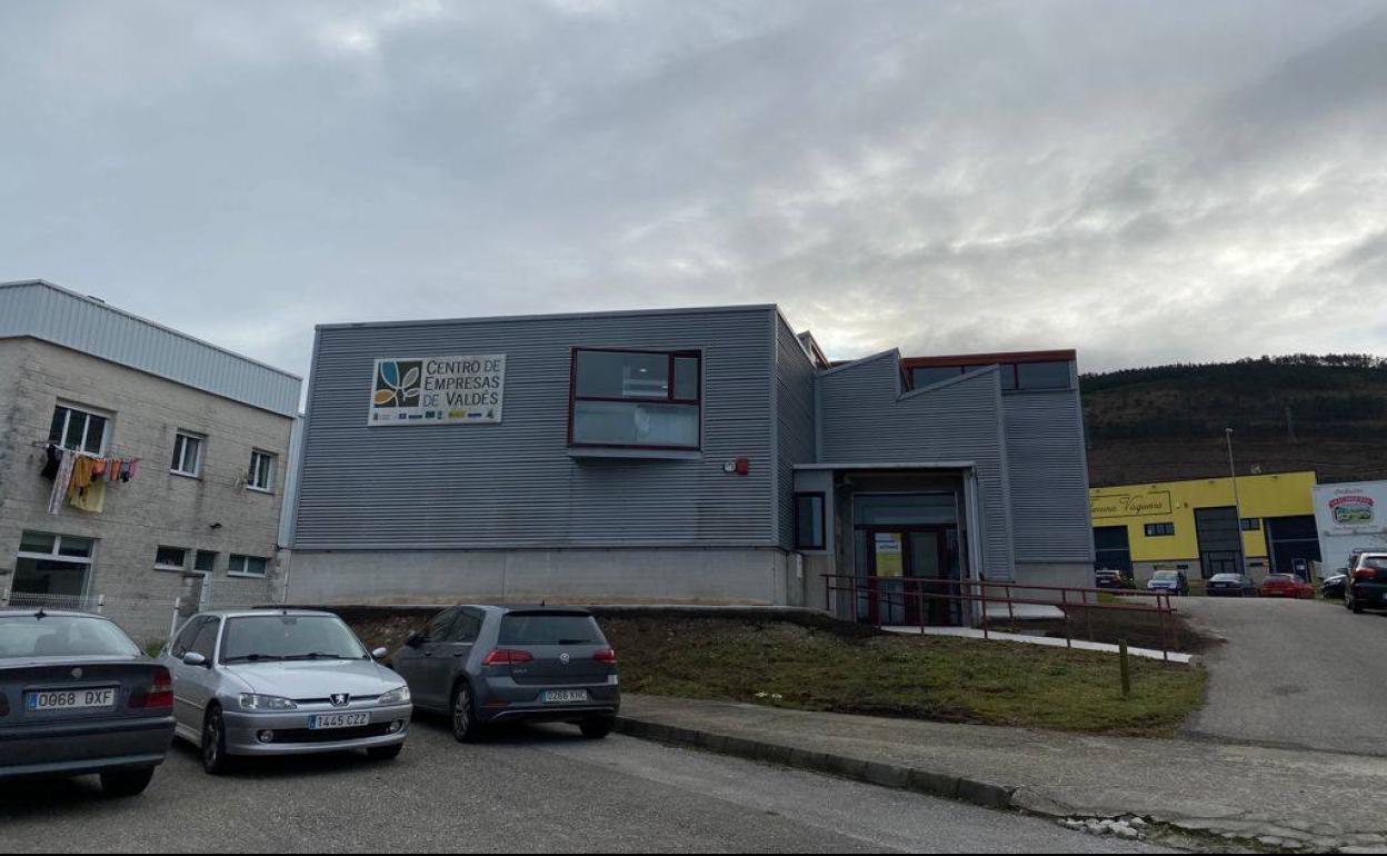 La Cámara de Comercio de Oviedo pone en marcha un programa de asesoramiento para jóvenes emprendedores del Occidente