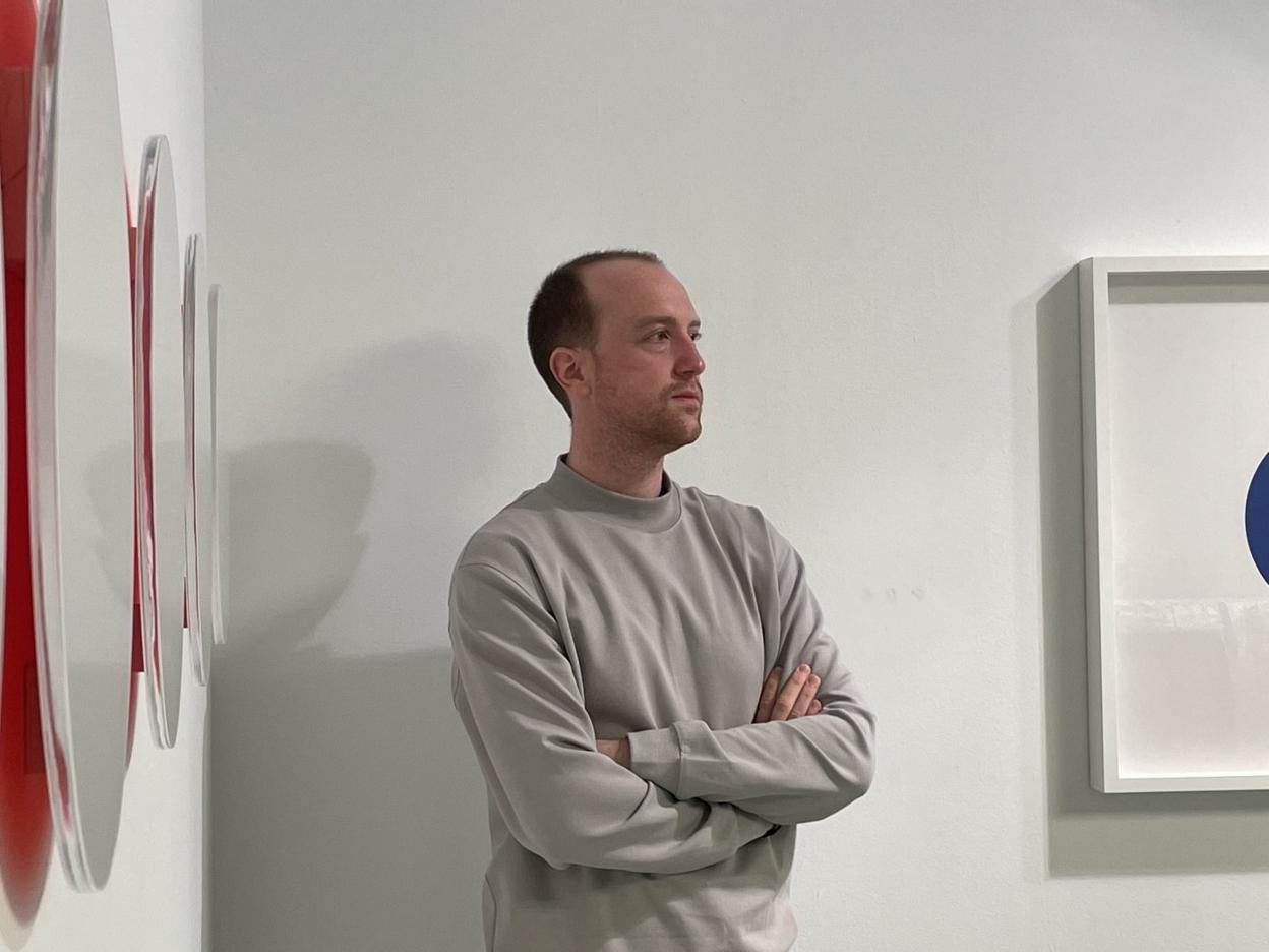 La galería espacio líquido abre 'belenus', una exposición del artista gijonés mikha-ez | el comercio: diario de asturias