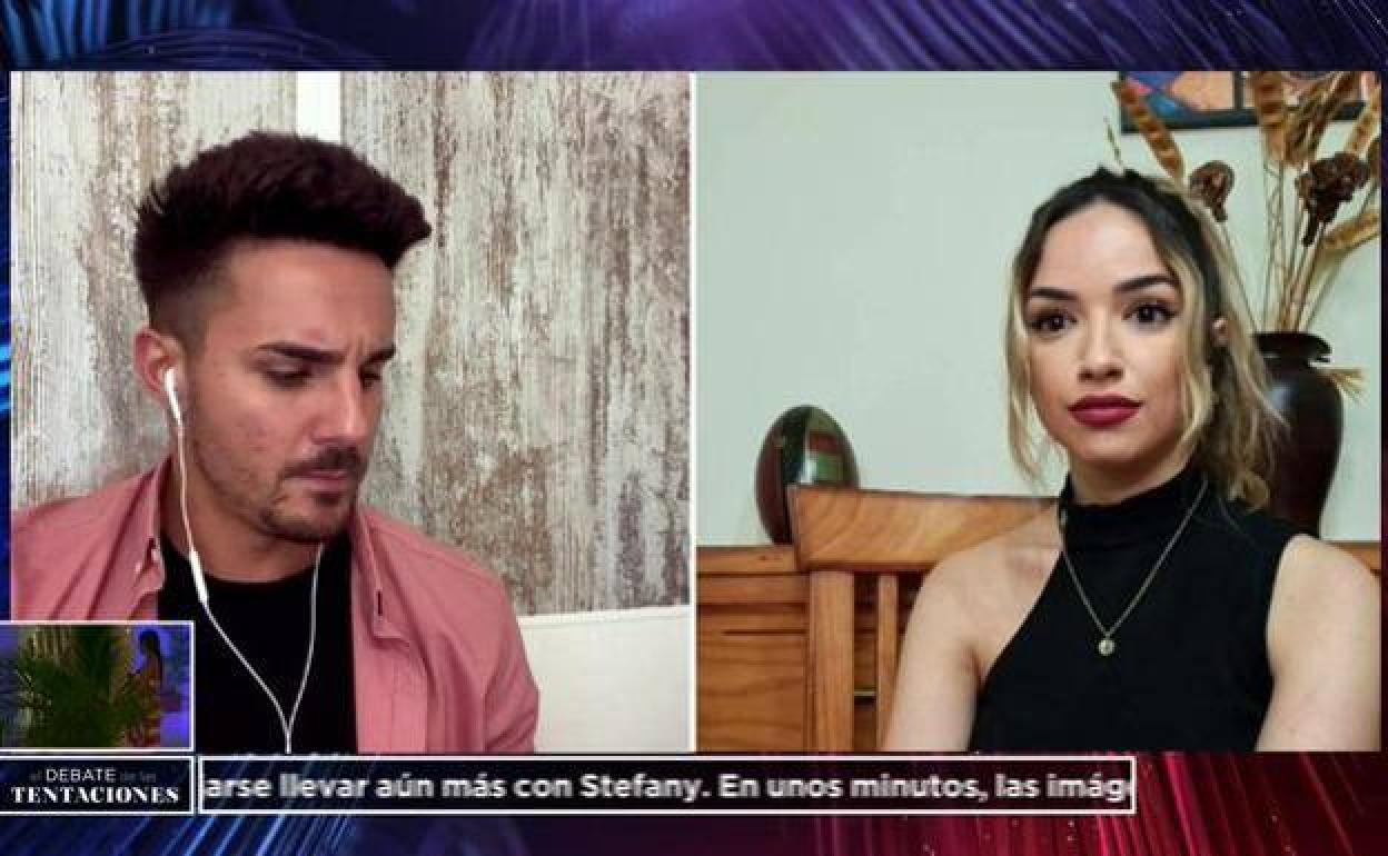 Lucía y Manuel desde sus respectivos hogares en 'El debate de las tentaciones' 