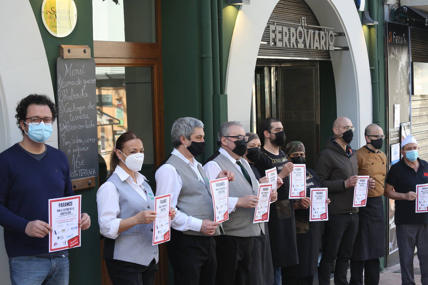Los profesionales del sector entienden que haya ciertas limitaciones para controlar la pandemia porque «la salud es lo primero», pero alertan de que el sector se hunde.