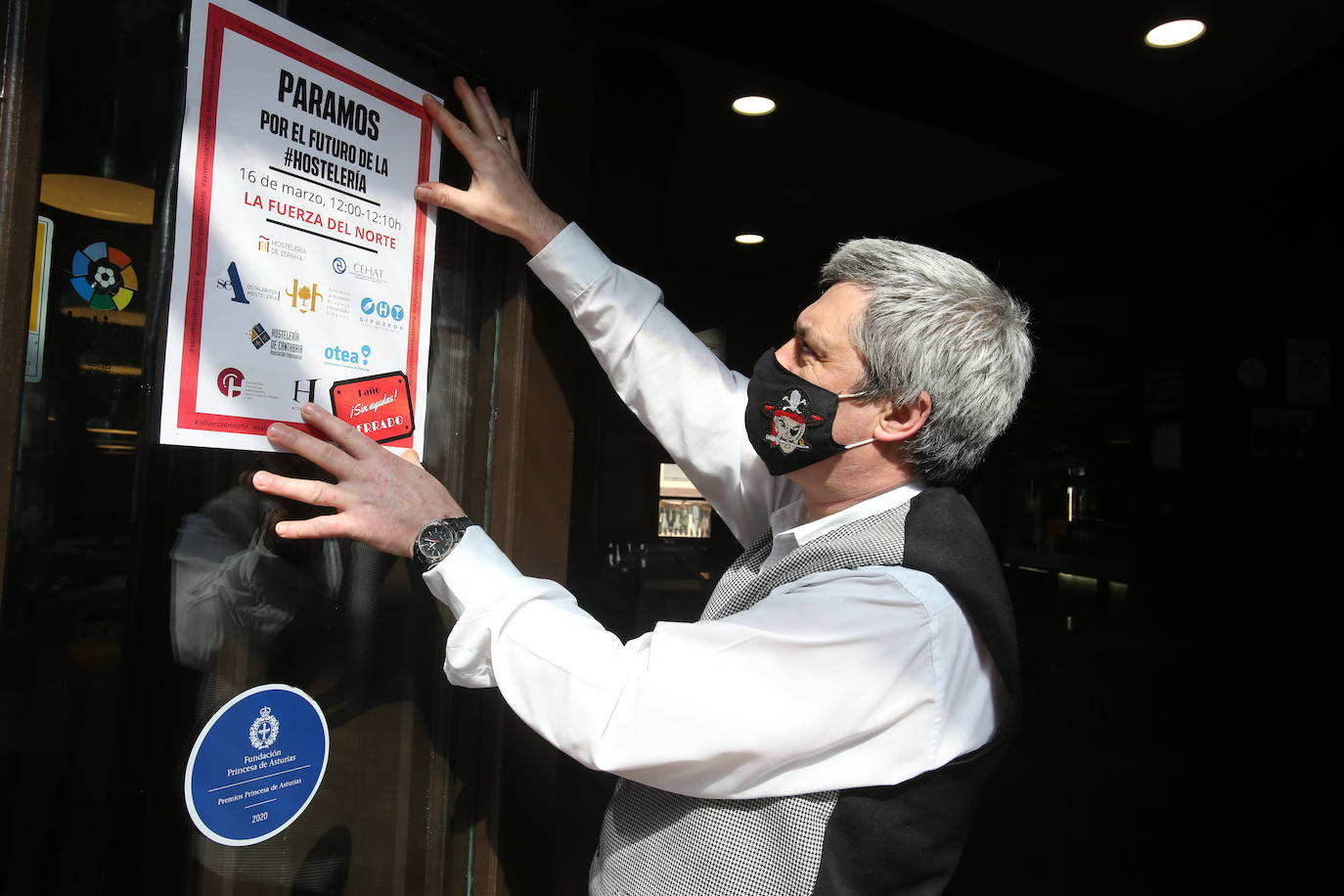 Los profesionales del sector entienden que haya ciertas limitaciones para controlar la pandemia porque «la salud es lo primero», pero alertan de que el sector se hunde.