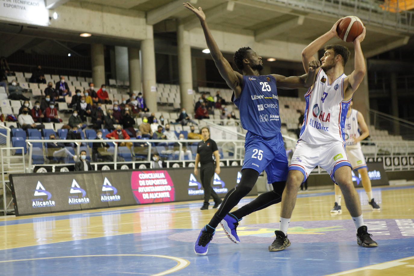 Los azules se llevaron finalmente el triunfo por 84-85, después de tener que irse el partido a la prórroga