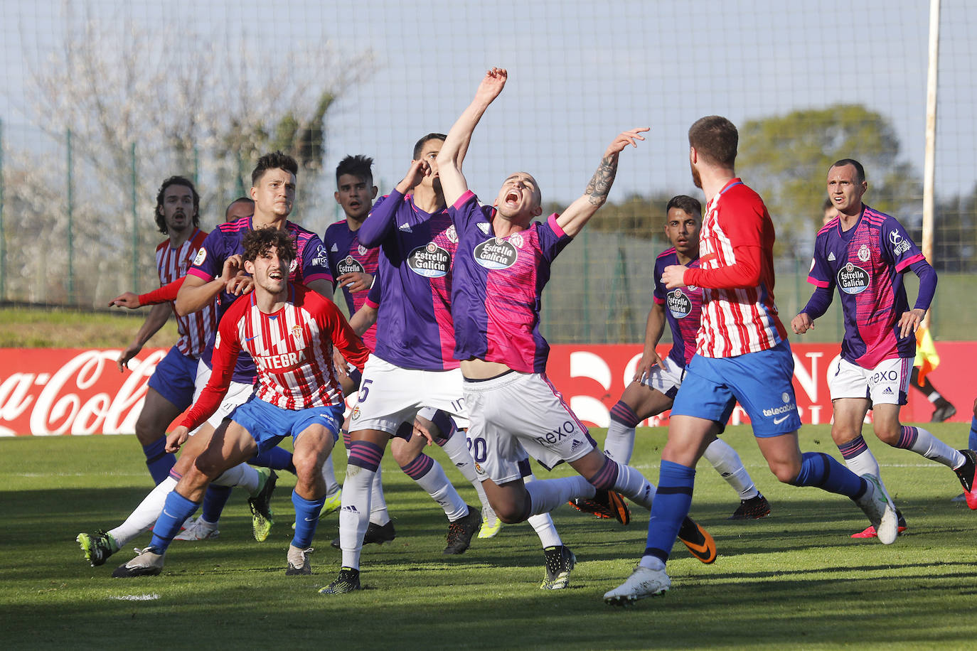 Fotos: Sporting B 0-2 Valladolid Promesas, en imágenes