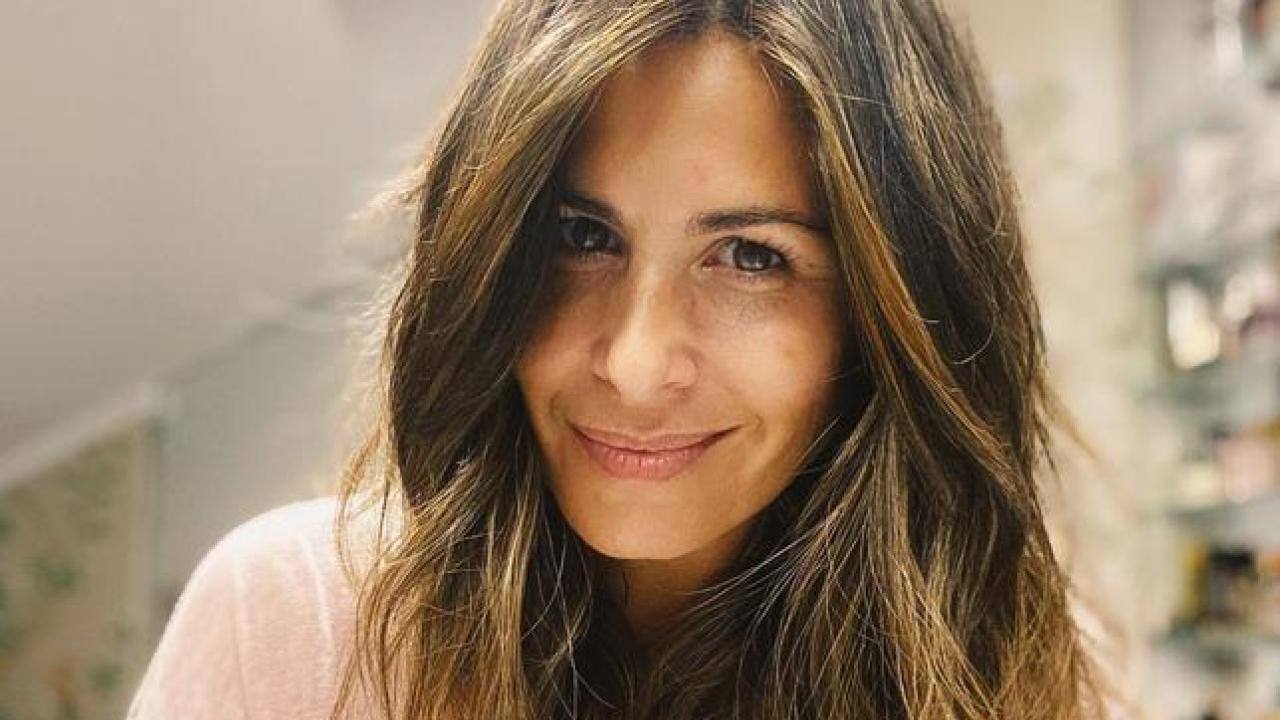 La presentadora se encuentra en un momento dulce a nivel personal y profesional con mucho éxito en la pequeña pantalla. Habitual de 'El Hormiguero', pronto estrenará programa propio. Será 'Family Freud: la batalla de los famosos', un nuevo concurso de Antena 3. 