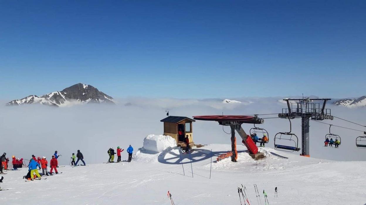 Parte alta de la estación invernal de Fuentes de Invierno, en Aller. 