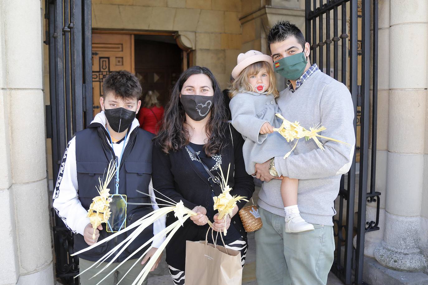 Las altas temperaturas invitan a disfrutar de la jornada dominical, adaptándose a las restricciones marcadas por la covid