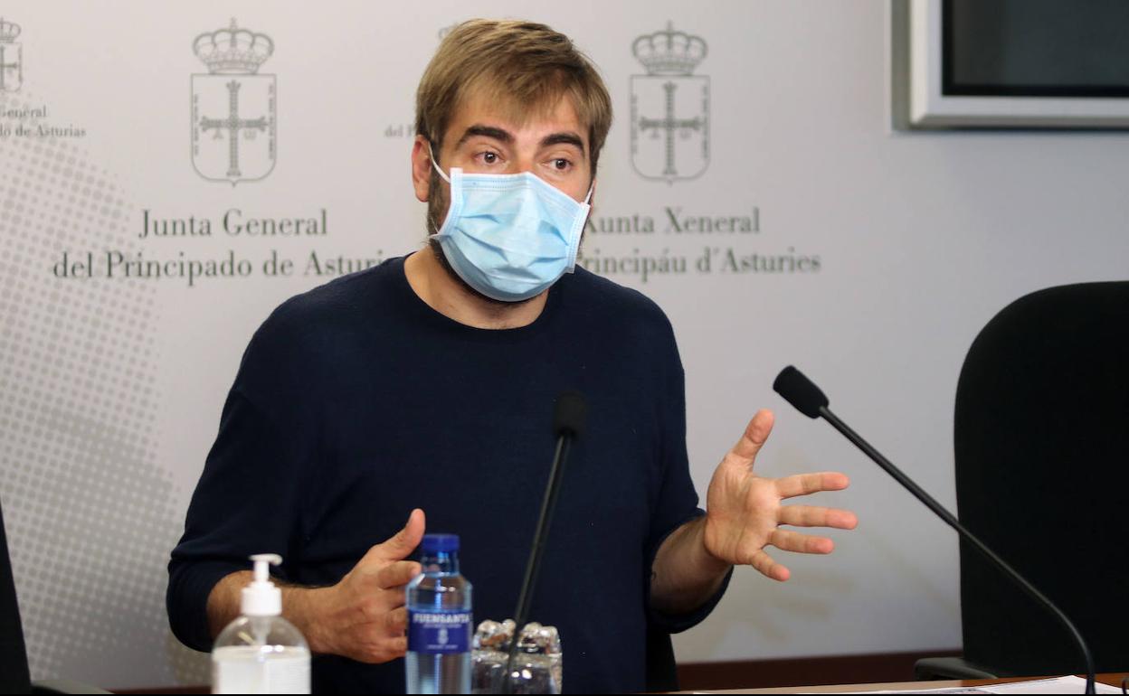 El diputado de Unidas Podemos Daniel Ripa, en rueda de prensa el pasado miércoles.