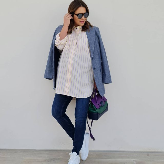 La actriz asturiana está a punto de dar a luz. El mes de abril nacerá su segundo hijo y la artista afronta los últimos días antes de ser mamá de dos con la misma naturalidad con la que ha llevado un embarazo en el que ha cogido 25 kilos. Estas son algunas de las imágenes de la canguesa con una barriga que tiene casi las horas contadas