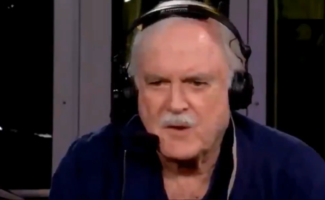 Jonh Cleese, estre lla de Monty Pithon, se rebela contra los ofendidos permanentemente