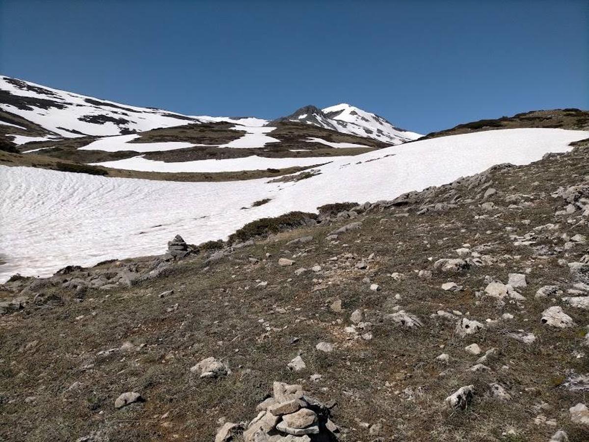 Fotos: Ruta con nieve al Pico Cornón