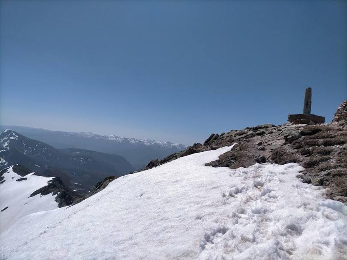 Fotos: Ruta con nieve al Pico Cornón