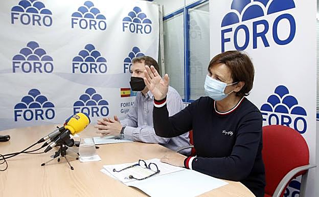 Adrián Pumares y Carmen Moriyón