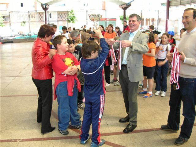 Gijón perdió este fin de semana a Rufino Ballesteros, uno de los grandes referentes del deporte y la cultura de la zona oeste de la ciudad.