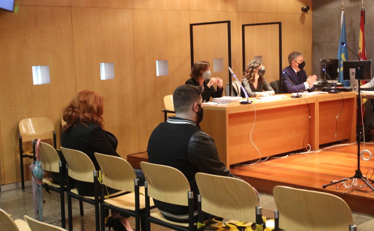 Vista oral celebrada en Oviedo por el accidente mortal en Cangas del Narcea.