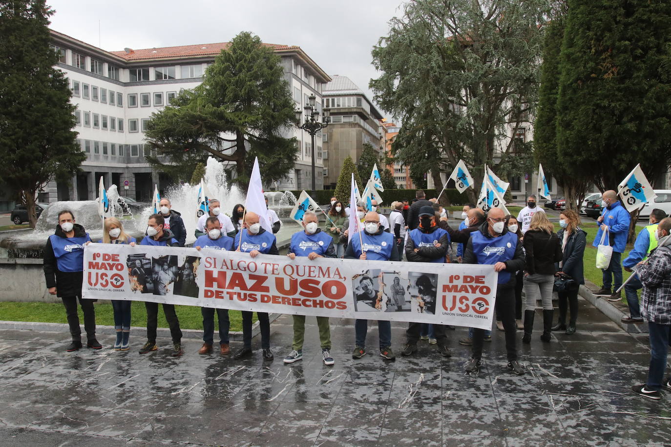 Vox y el Sindicato Solidaridad se manifiestan en la capital asturiana contra «la expropiación del derecho al trabajo». La Unión Sindical Obrera reclamó por su parte la lucha por los derechos laborales.