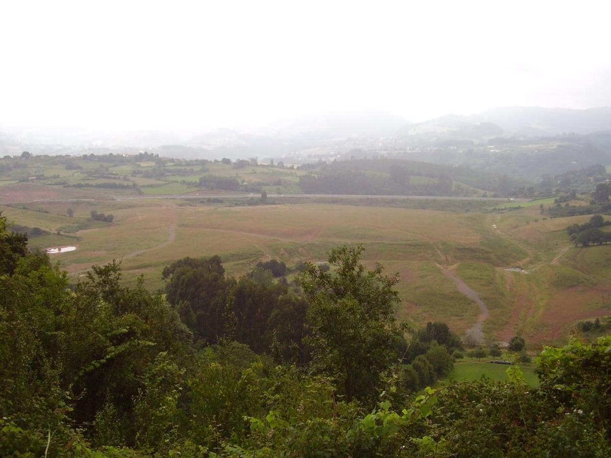 Terrenos de Cazanes donde se estudia la ubicación del polígono agroforestal. 