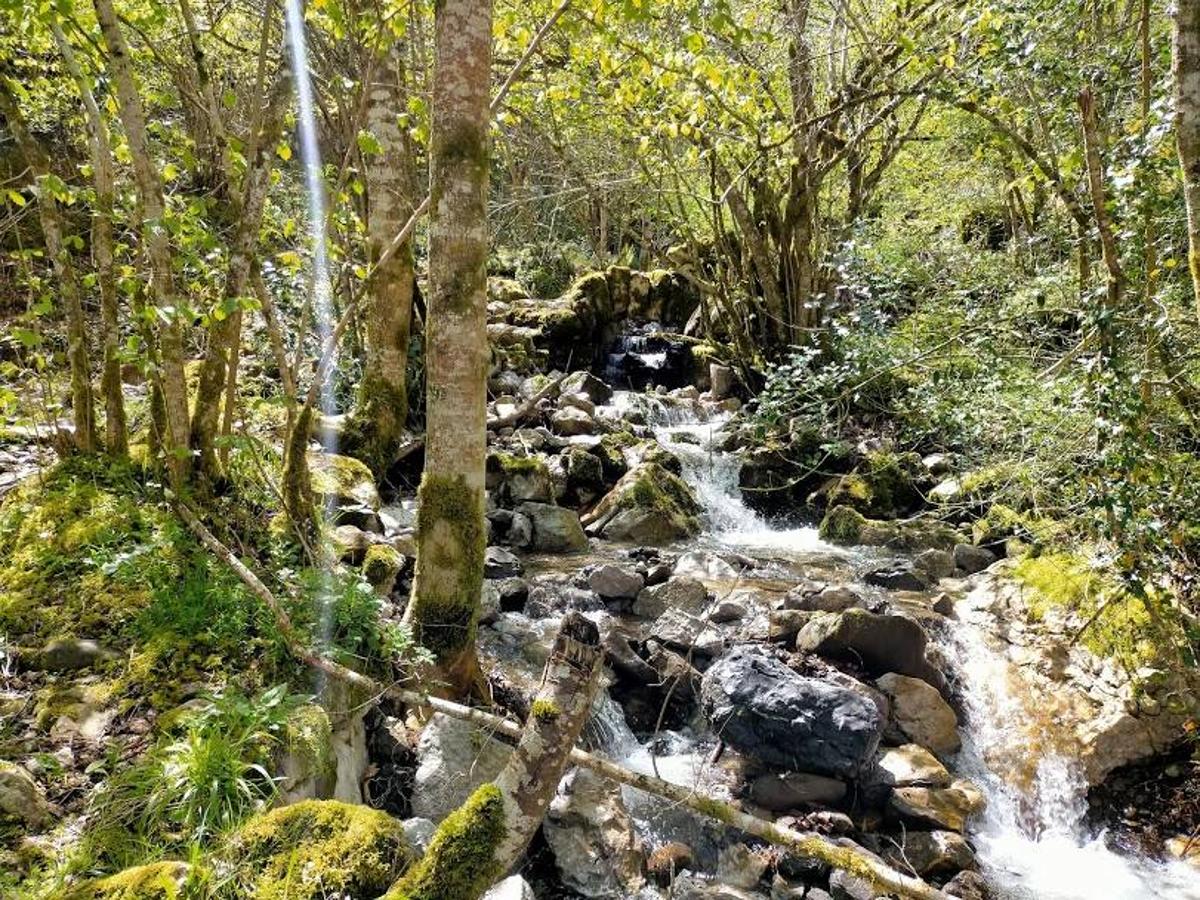 Fotos: Ruta el Porrón de Peña Blanca desde Cueva Deboyu