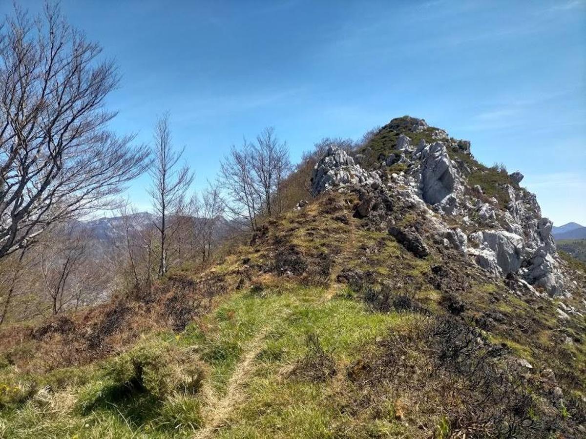 Fotos: Ruta el Porrón de Peña Blanca desde Cueva Deboyu