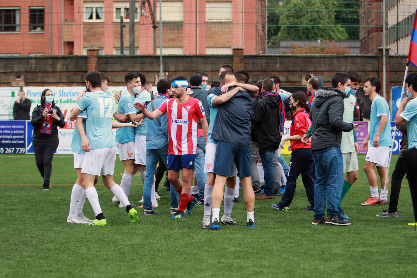 La victoria en El Entrego de este domingo permite al Ceares ascender de categoría después de una magnífica temporada. 