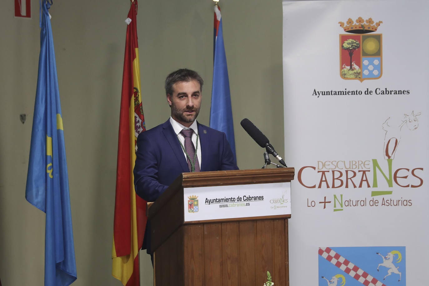 Las circunstancias obligaron un año más al Festival del Arroz con Leche de Cabranes a reiventarse. El pregón corrió a cargo del cantante Vicente Díaz y los actos se retrasmitieron por internet.