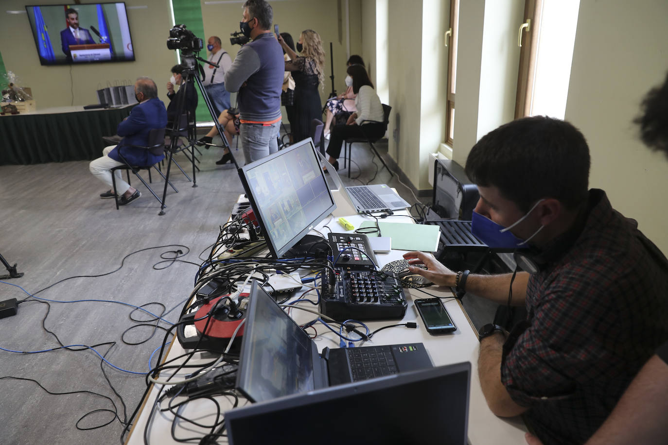 Las circunstancias obligaron un año más al Festival del Arroz con Leche de Cabranes a reiventarse. El pregón corrió a cargo del cantante Vicente Díaz y los actos se retrasmitieron por internet.