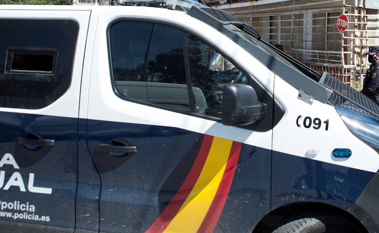 Un vehículo de la Policía Nacional 