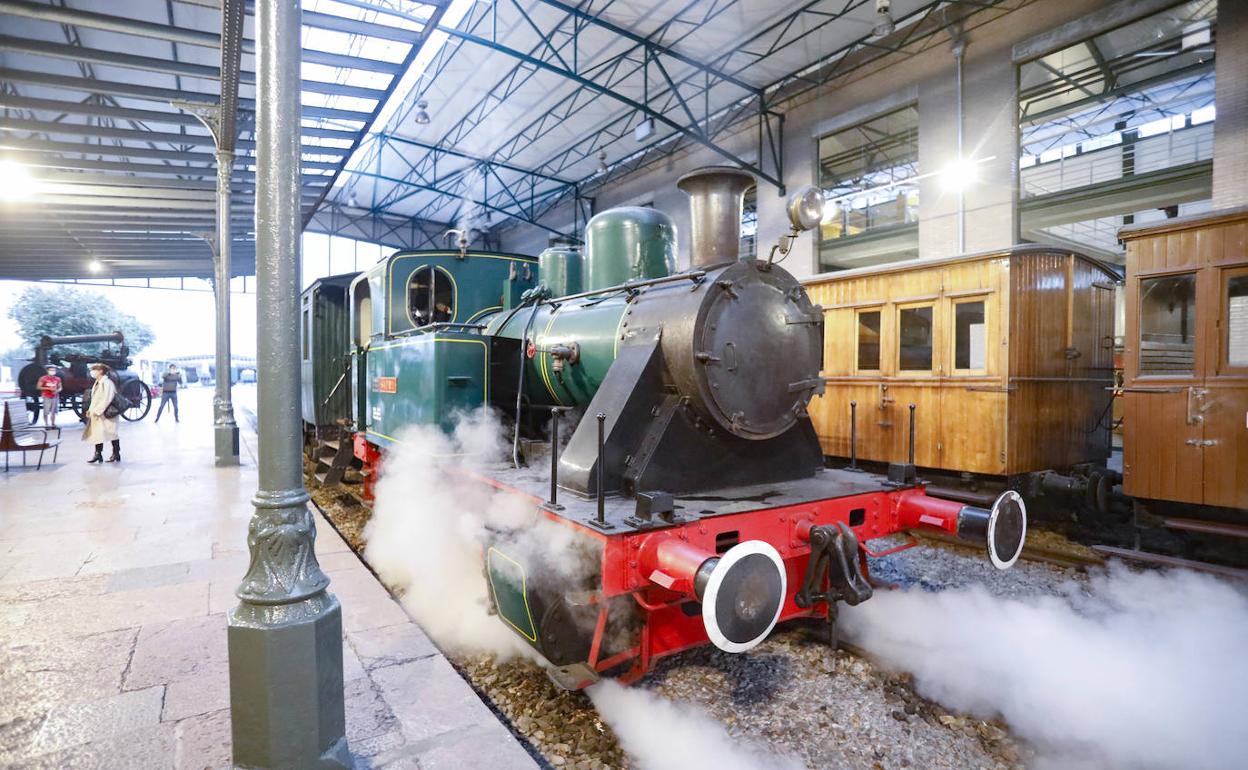 Arranque de una locomotora en el Museo del Ferrocarril de Gijón